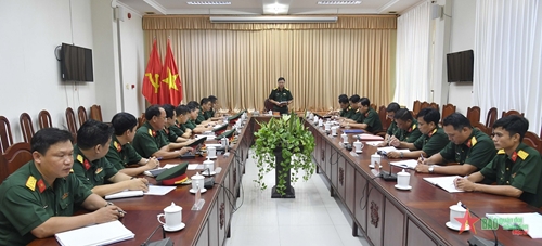 Binh chủng Thông tin liên lạc kiểm tra tại Bộ chỉ huy quân sự tỉnh An Giang

